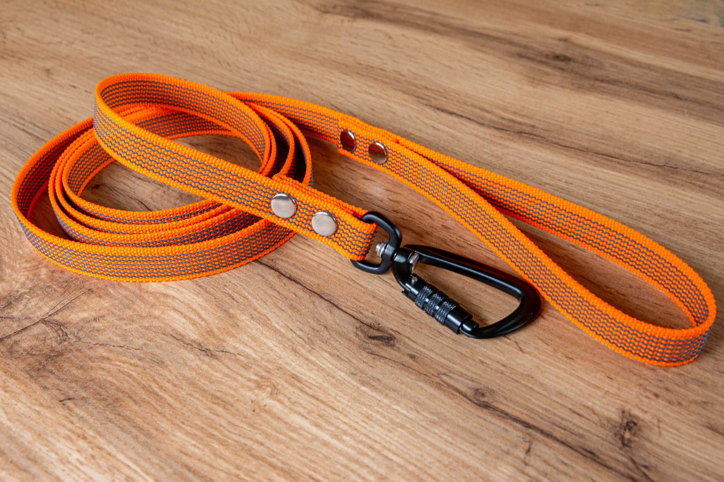 Orange Non-slip Dog Leash with Twist-Lock carabiner, 20 mm