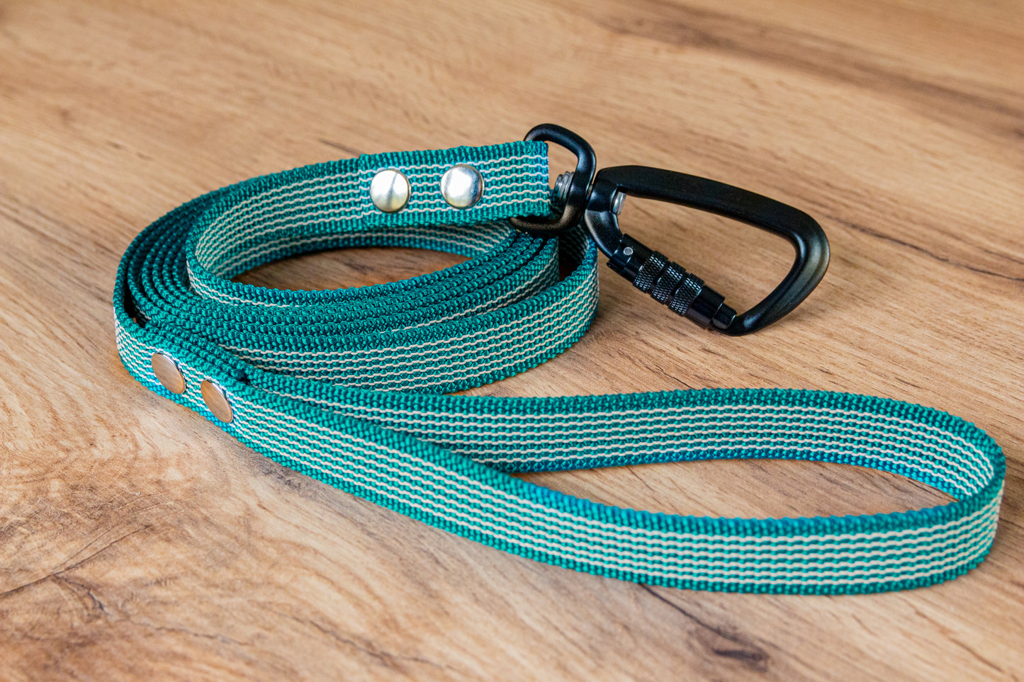 Kerosene Non-slip Dog Leash with Twist-Lock carabiner, 20 mm