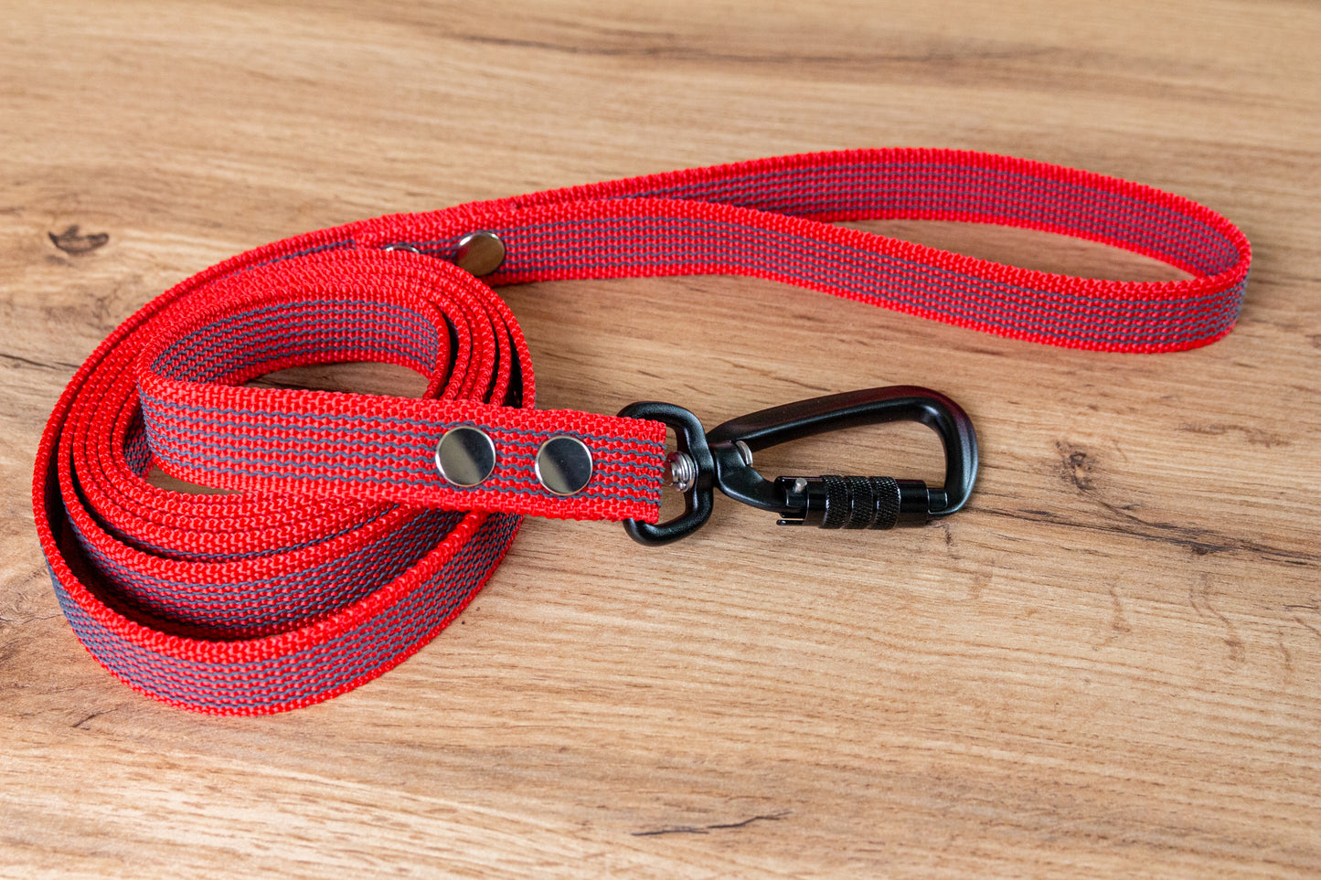 Red Non-slip Dog Leash with Twist-Lock carabiner, 20 mm