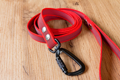 Red Non-slip Dog Leash with Twist-Lock carabiner, 20 mm