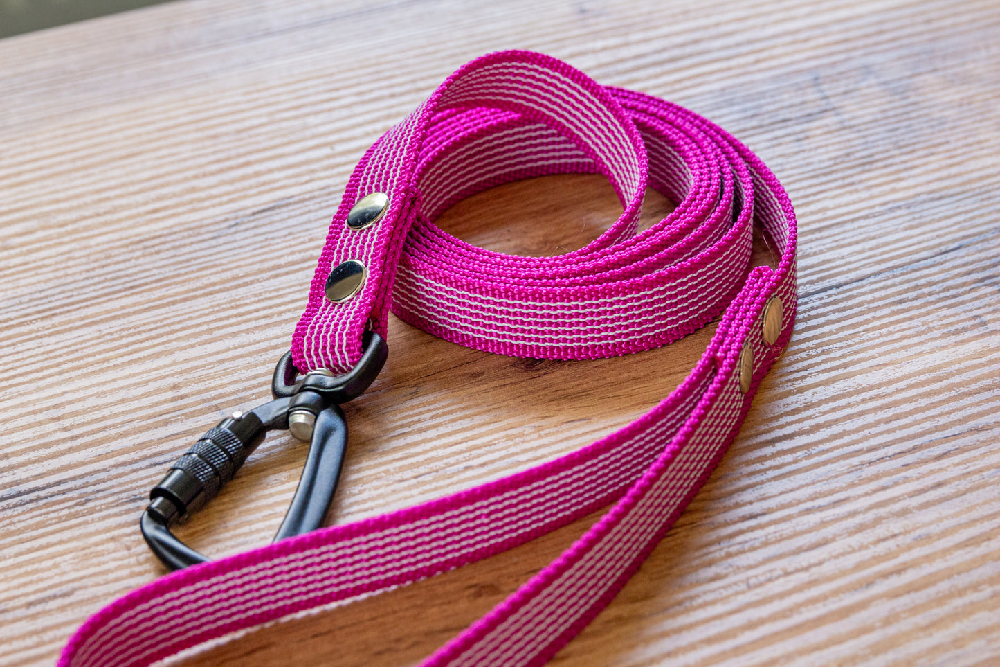 Pink Non-slip Dog Leash with Twist-Lock carabiner, 20 mm