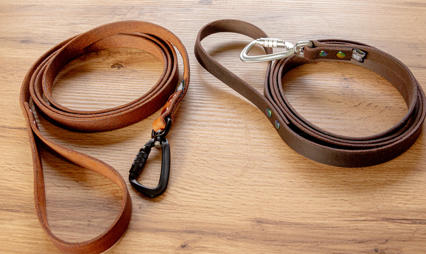 Light Brown Leather Dog Leash with Twist-Lock carabiner, 20 mm