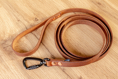 Light Brown Leather Dog Leash with Twist-Lock carabiner, 20 mm